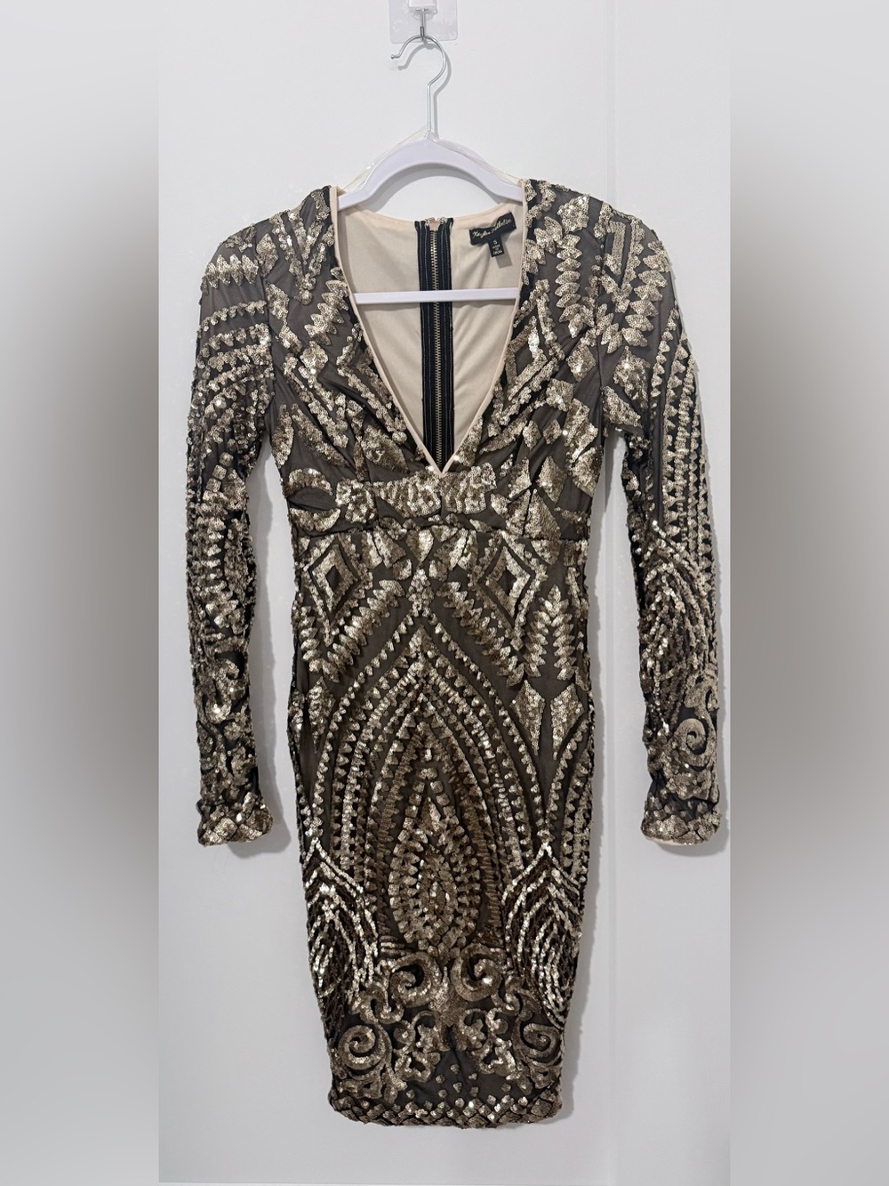 Sequin Embellished V-Neck Long Sleeve Dress - Black & Gold